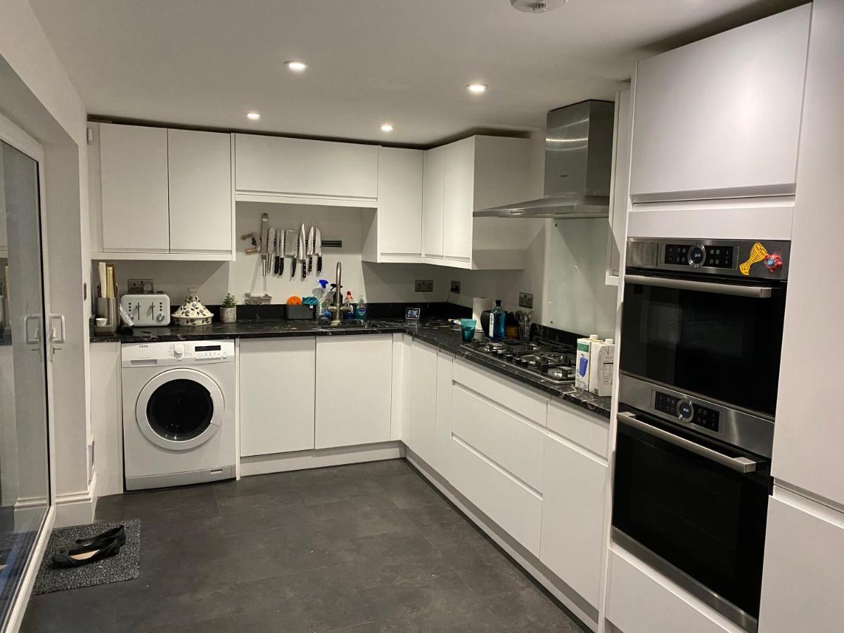 Westgate Two-Bedroom Homestay Suite Εξωτερικό φωτογραφία